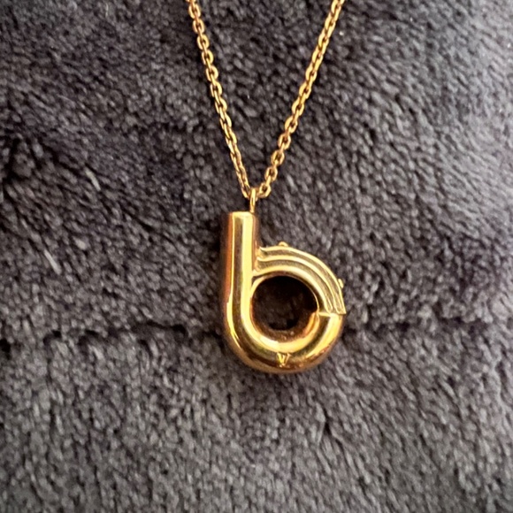 Louis Vuitton “LV & Me” Collection Letter ‘B’ Necklace - Picture 3 of 12